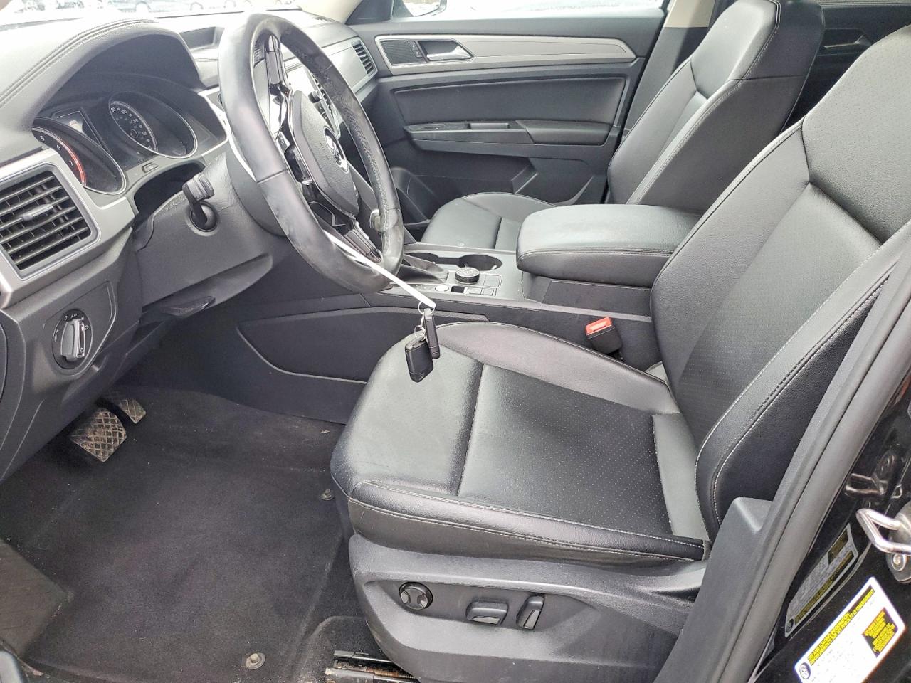 2018 VOLKSWAGEN ATLAS SE photo 13