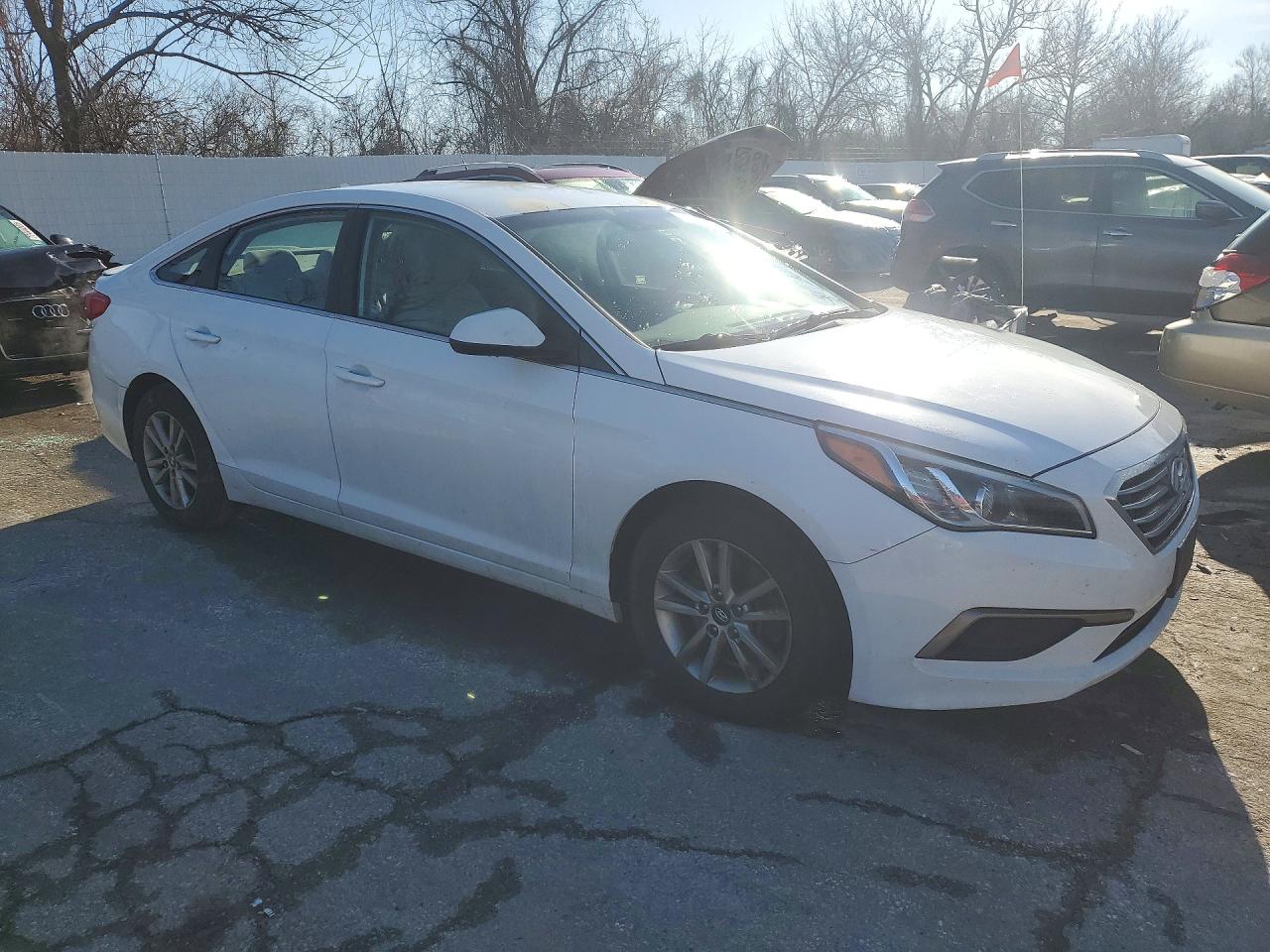2016 HYUNDAI SONATA SE photo 7