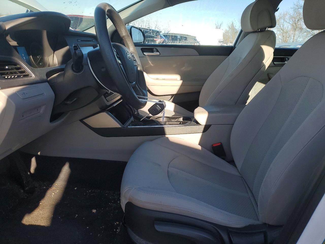 2016 HYUNDAI SONATA SE photo 13