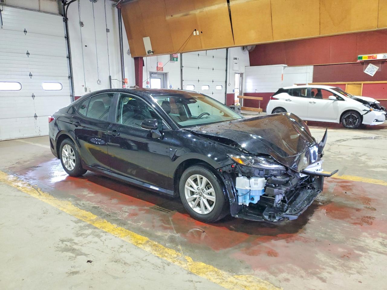 2025 TOYOTA CAMRY LE photo 4