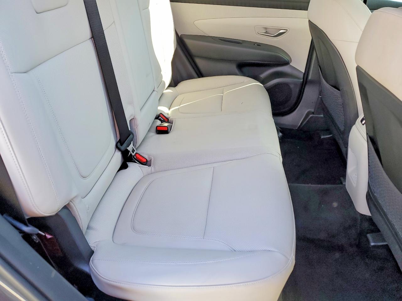 2025 HYUNDAI TUCSON photo 11