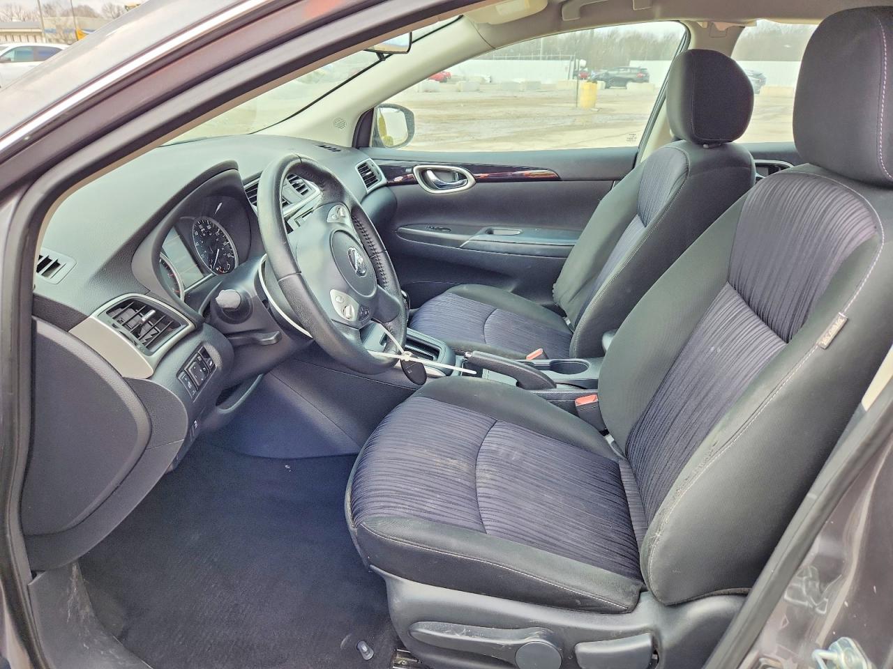 2019 NISSAN SENTRA SV photo 7