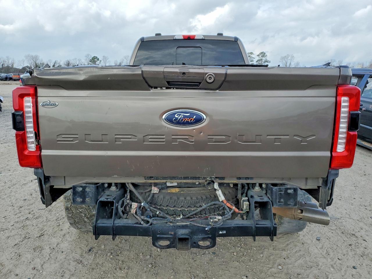 2023 FORD F350 SUPER DUTY photo 11