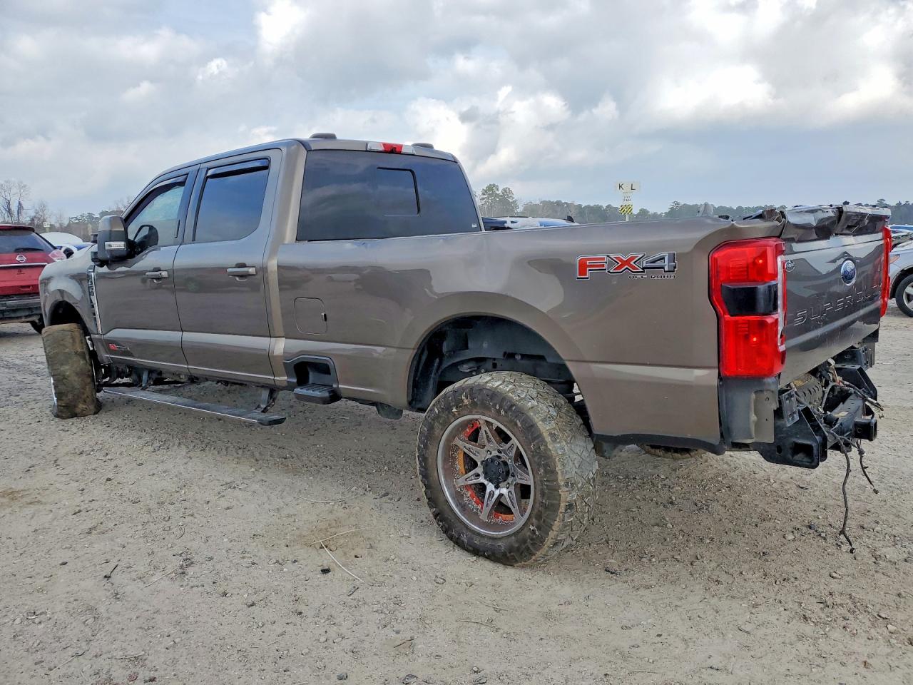 2023 FORD F350 SUPER DUTY photo 3