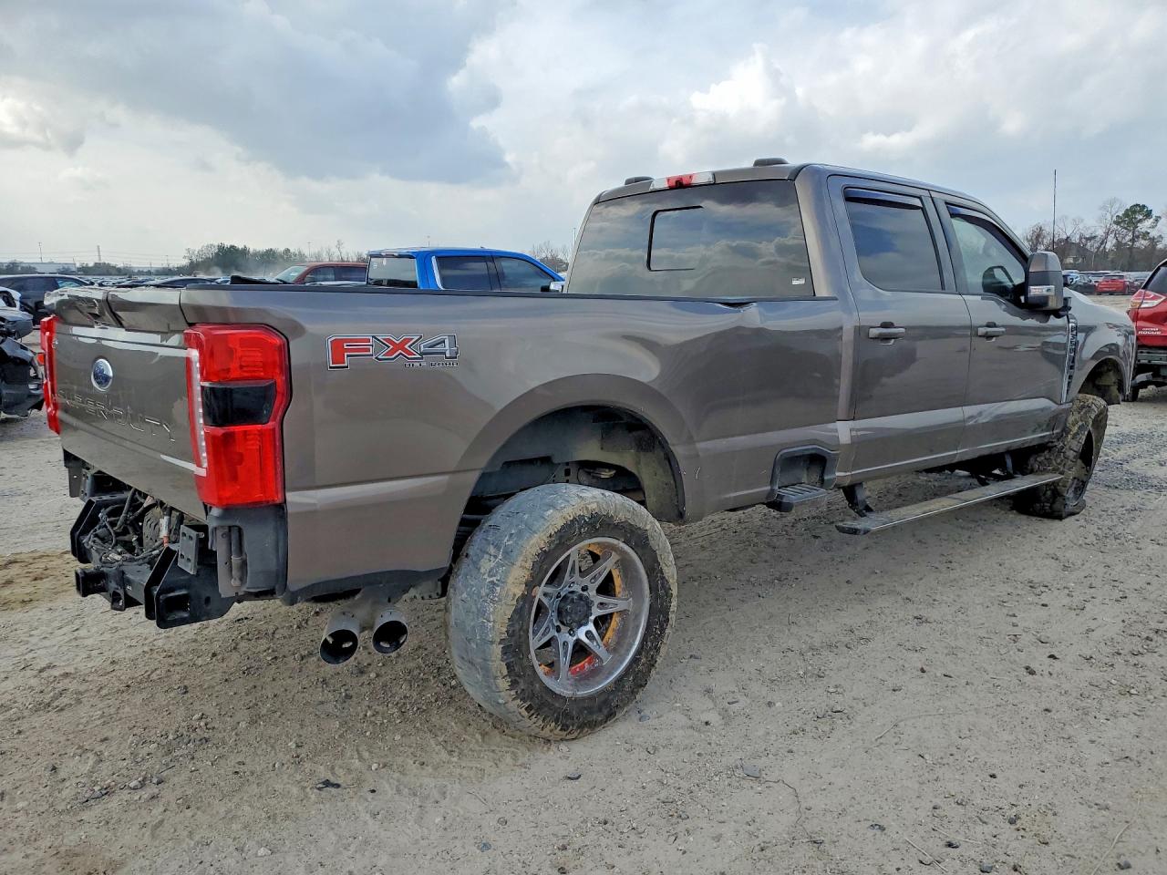 2023 FORD F350 SUPER DUTY photo 5