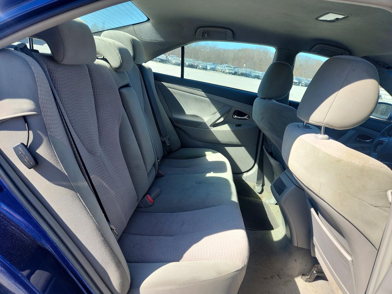 2011 TOYOTA CAMRY BASE photo 10