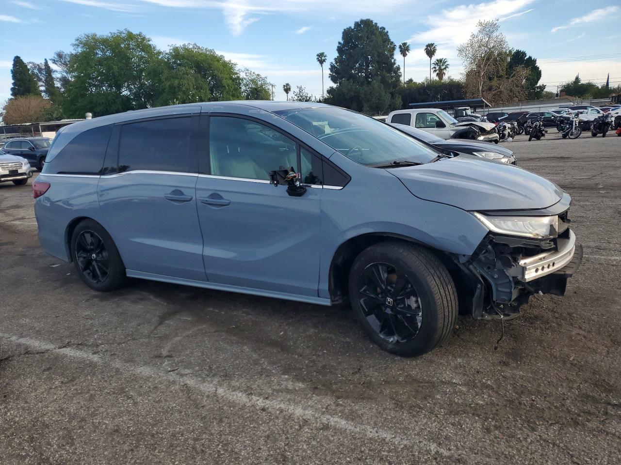 2023 HONDA ODYSSEY SPORT-L photo 4