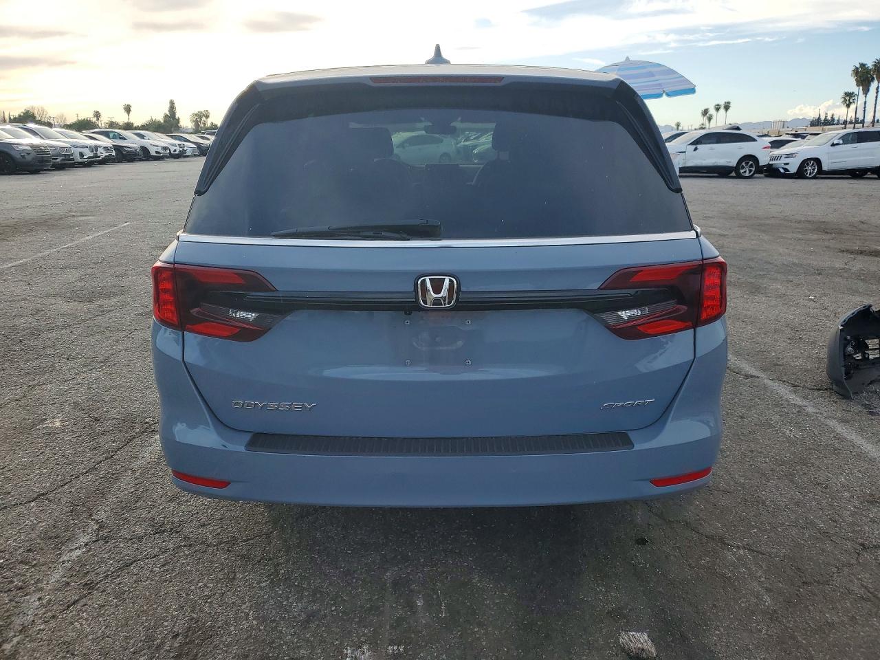 2023 HONDA ODYSSEY SPORT-L photo 6