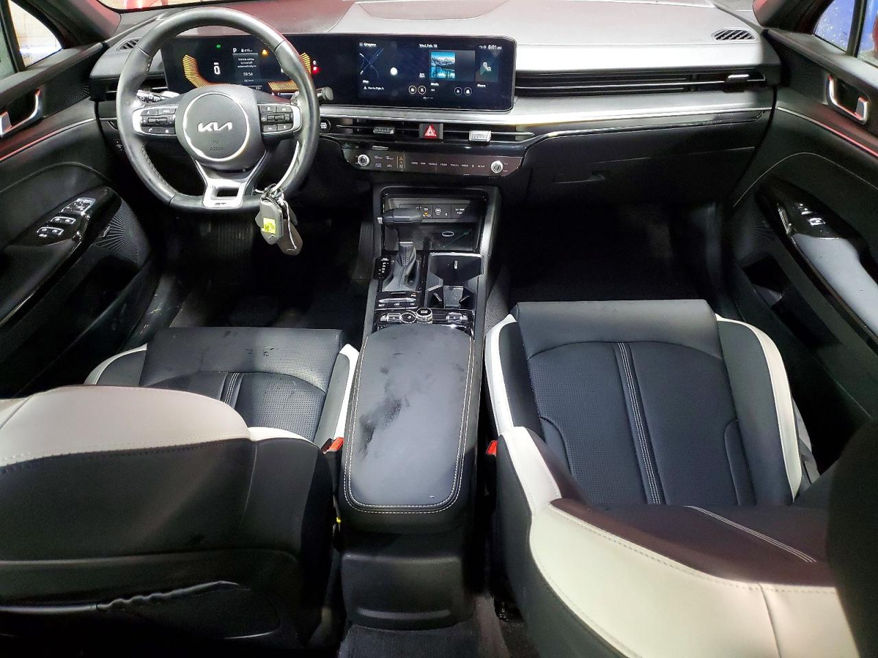 2025 KIA K5 GT LINE photo 15