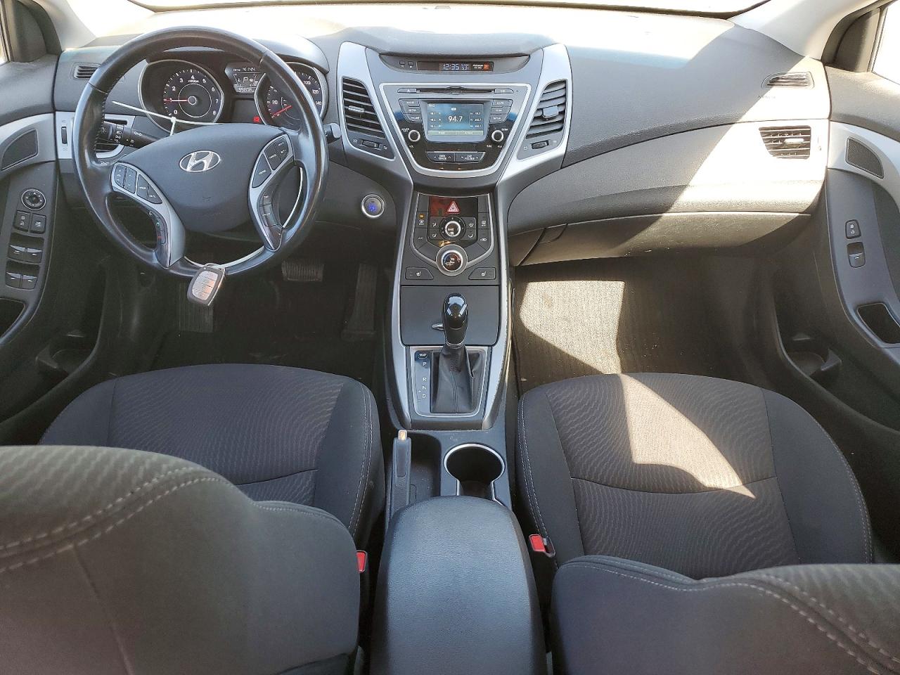 2016 HYUNDAI ELANTRA SE photo 15