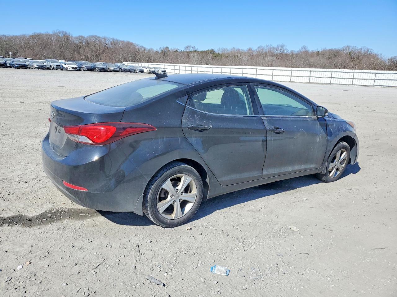 2016 HYUNDAI ELANTRA SE photo 5