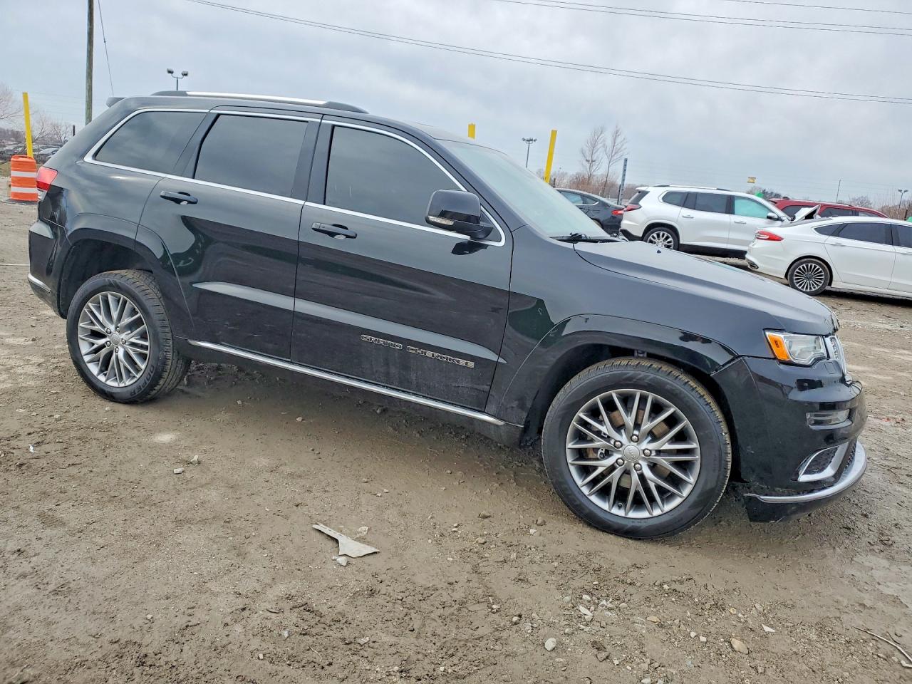 2017 JEEP CHEROKEE photo 4