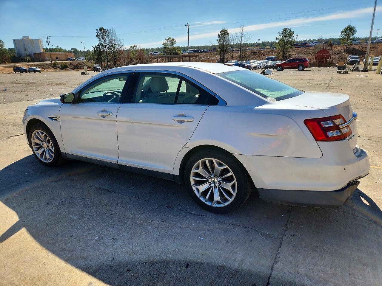 2015 FORD TAURUS LIMITED photo 2