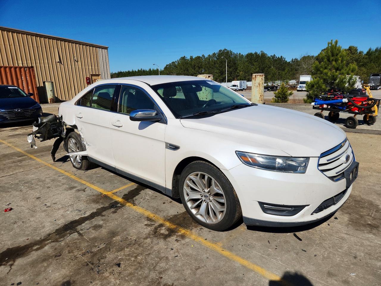 2015 FORD TAURUS LIMITED photo 4
