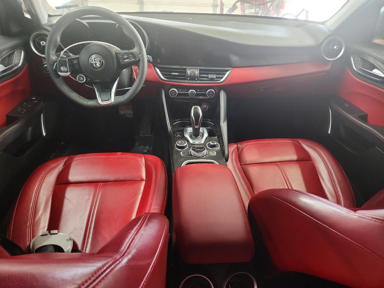 2020 ALFA ROMEO GIULIA photo 15