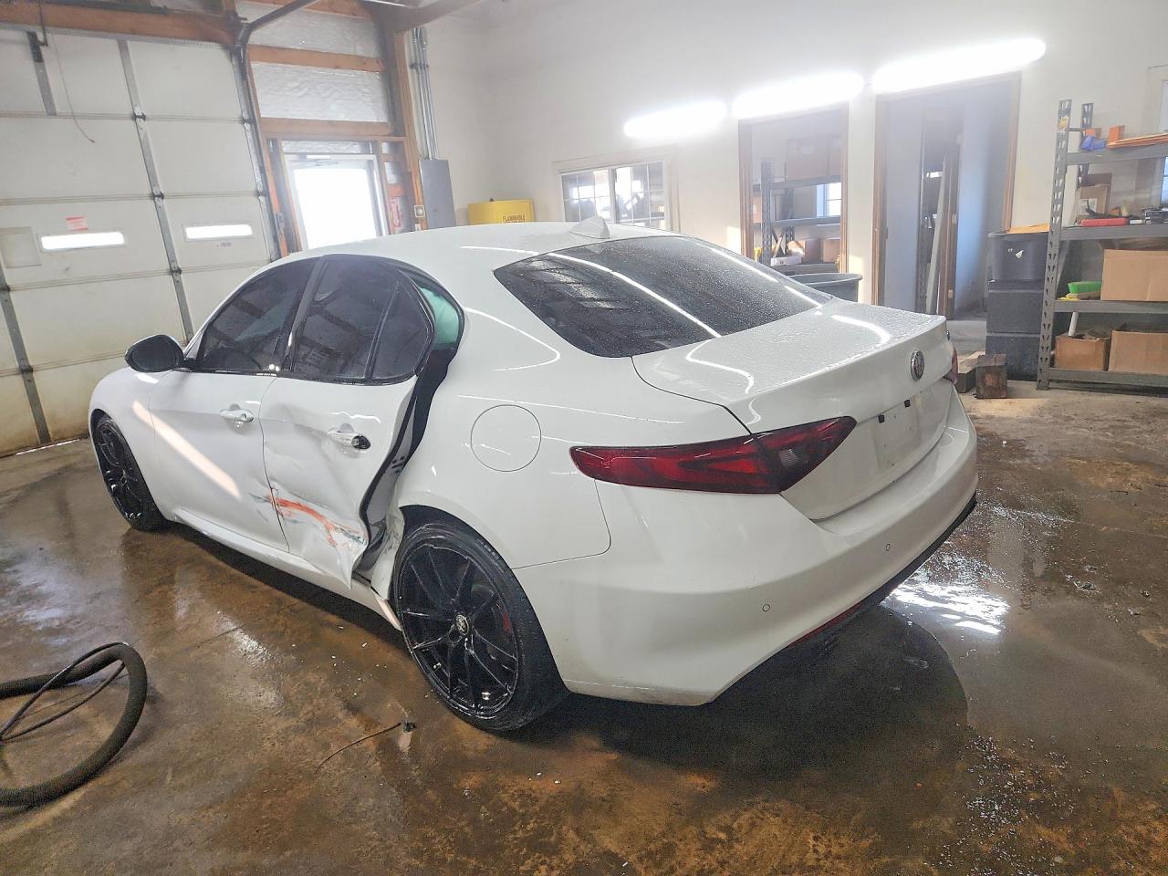 2020 ALFA ROMEO GIULIA photo 3