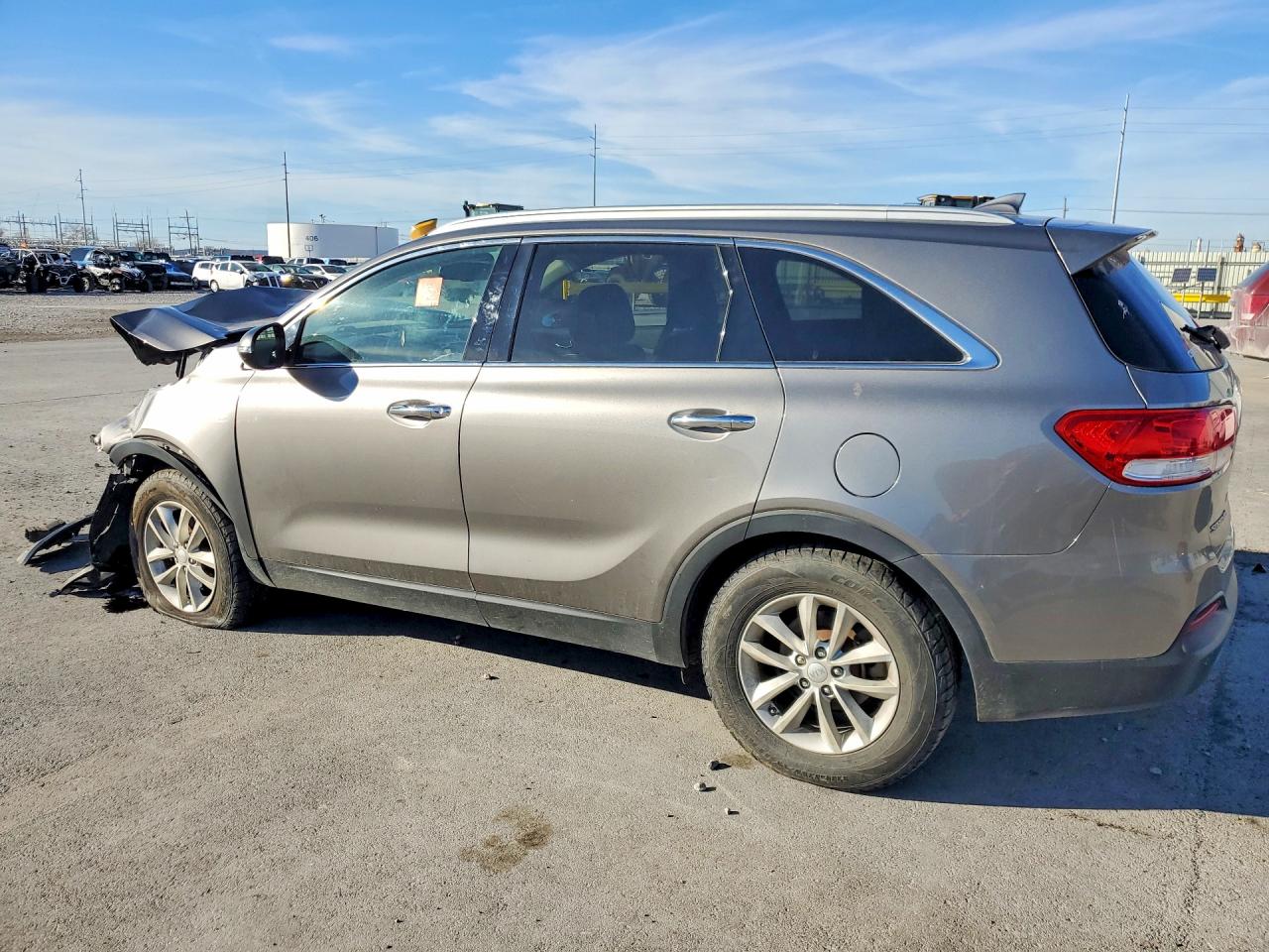 2016 KIA SORENTO LX photo 3
