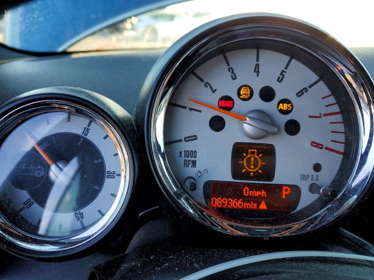 2012 MINI COOPER S photo 17