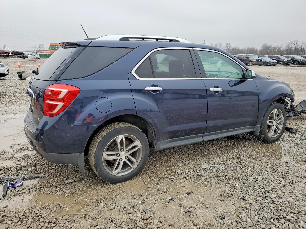 2017 CHEVROLET EQUINOX PREMIER photo 5