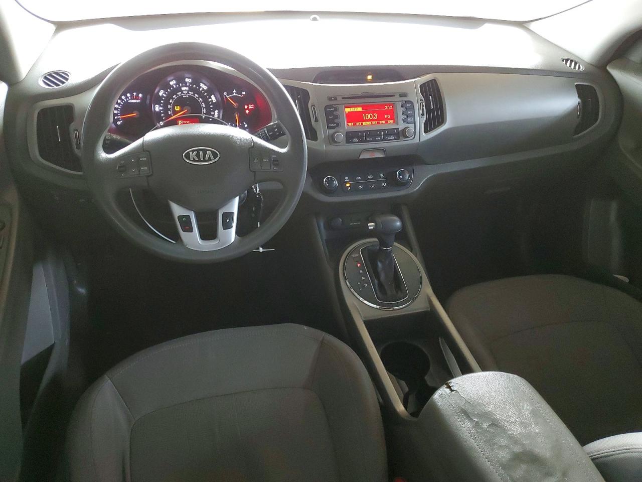 2011 TOYOTA COROLLA LE photo 22