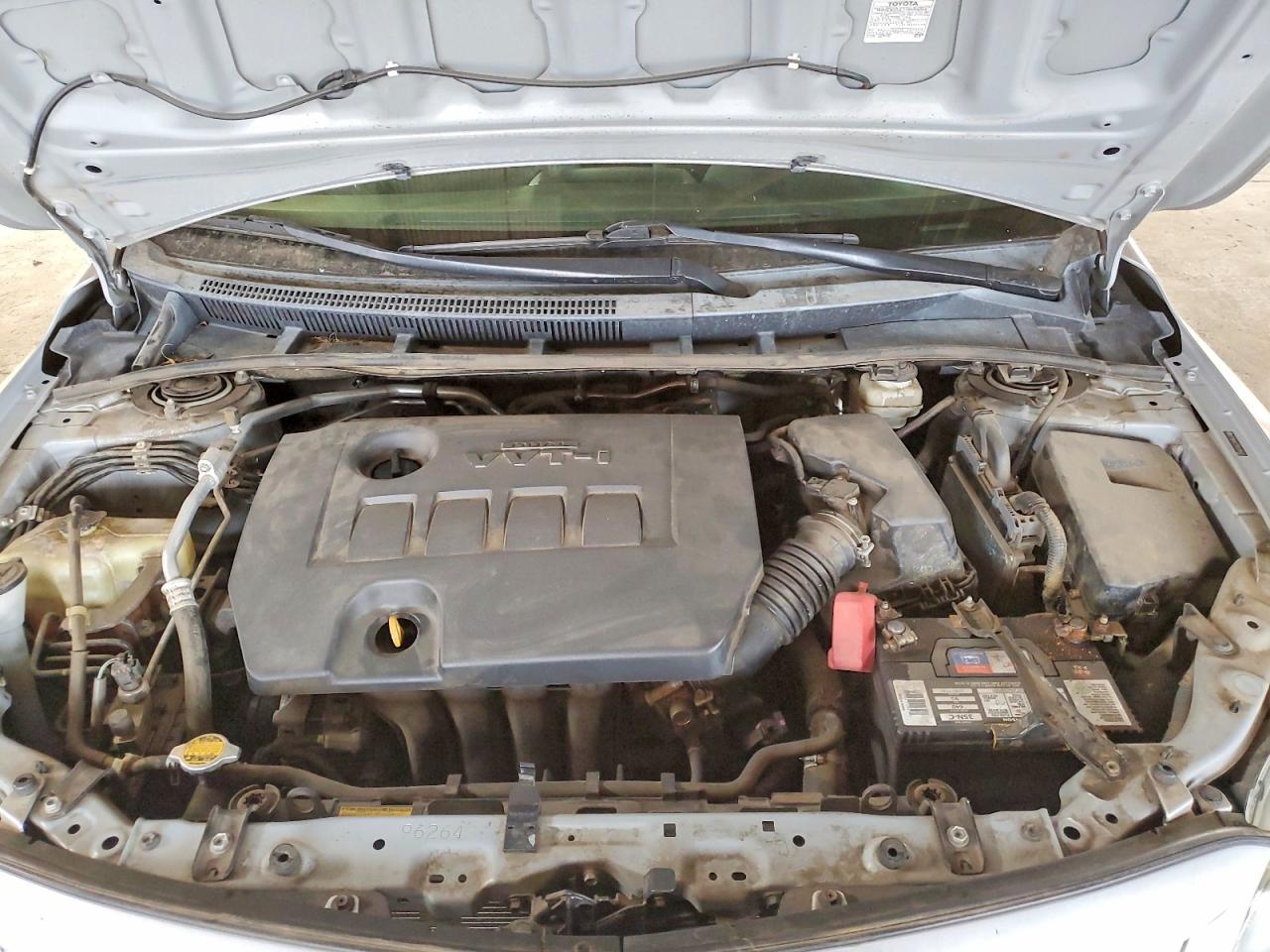 2011 TOYOTA COROLLA LE photo 31