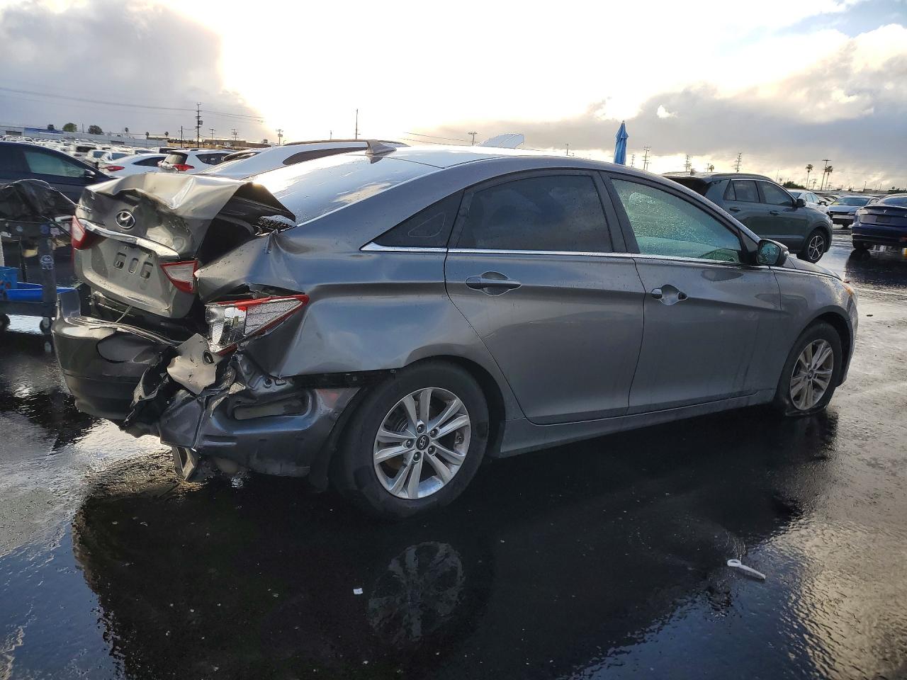2014 HYUNDAI SONATA GLS photo 7
