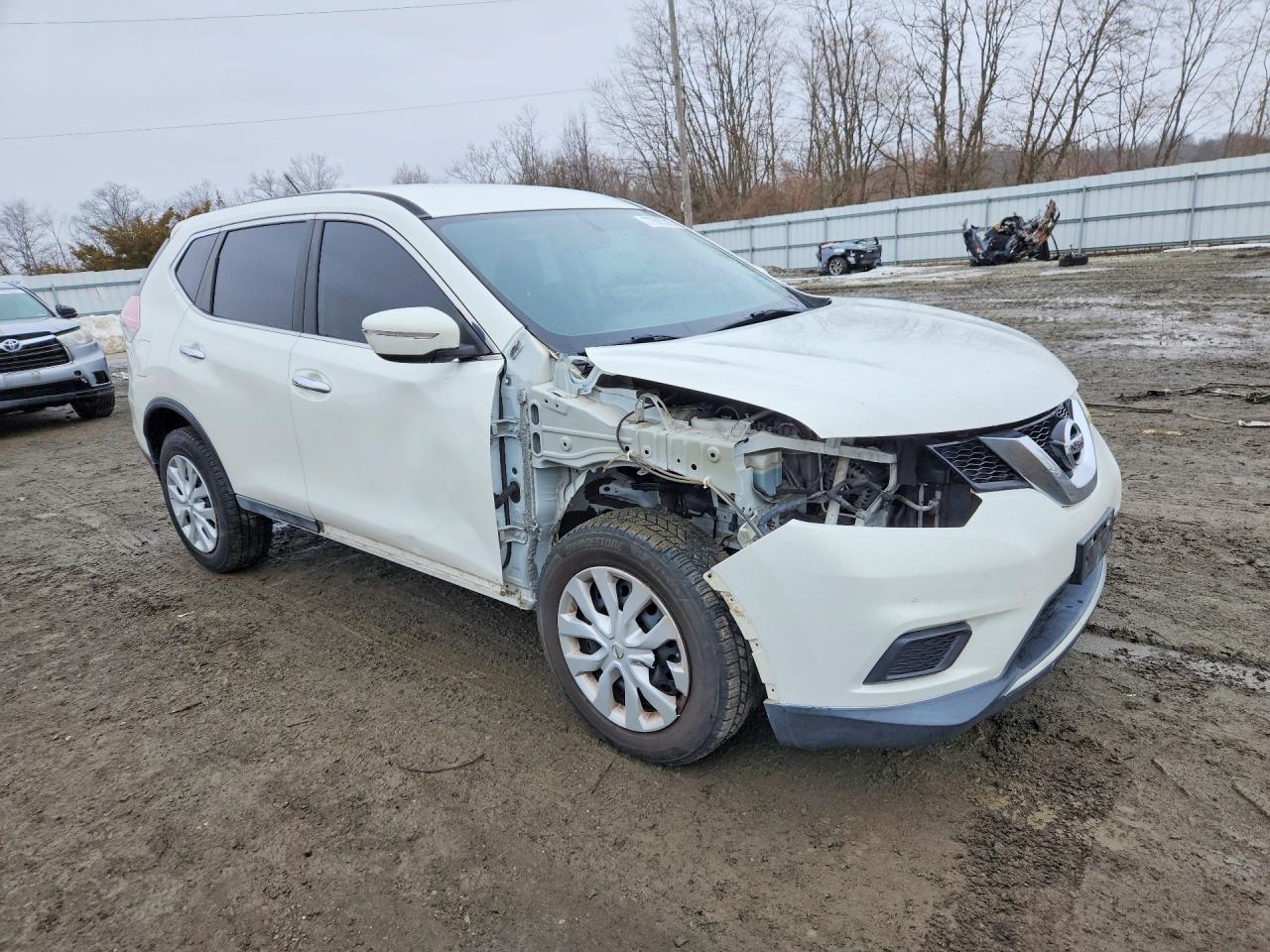 2014 NISSAN ROGUE S photo 4