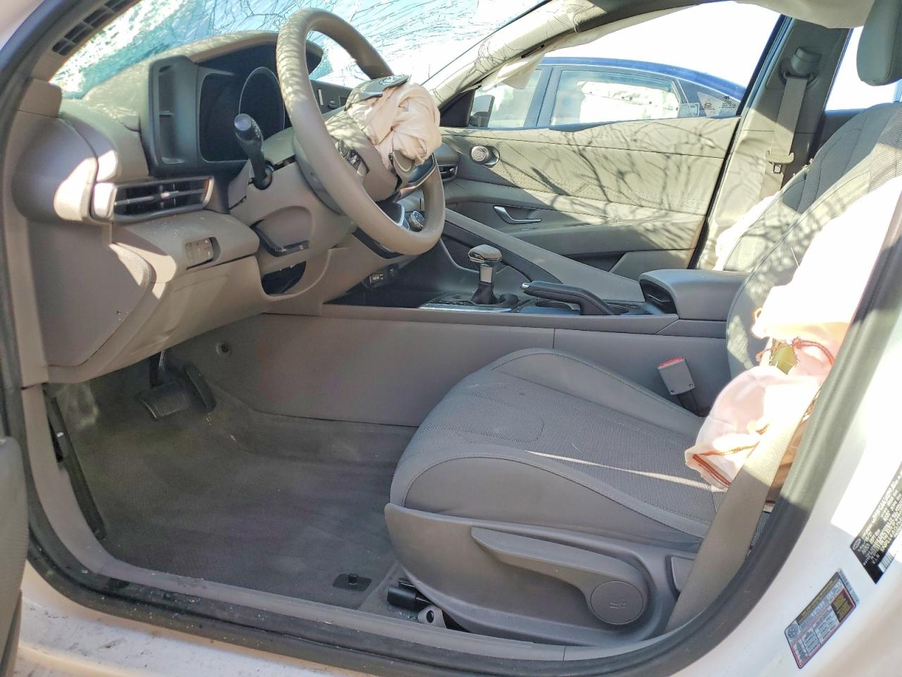 2021 HYUNDAI ELANTRA SE photo 13