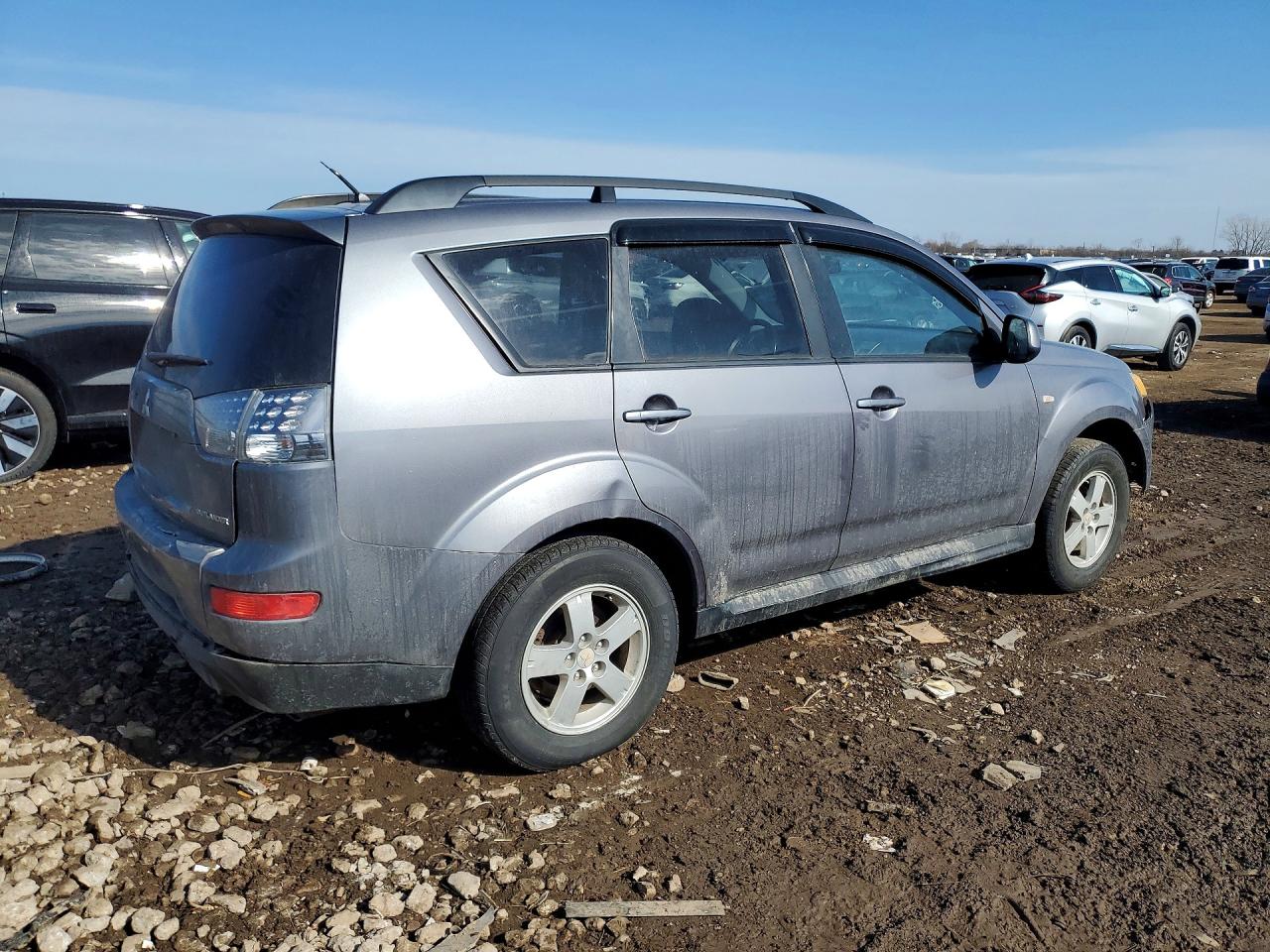 2009 MITSUBISHI OUTLANDER ES photo 3