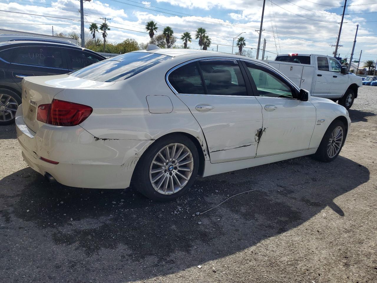2011 BMW 535 XI photo 3