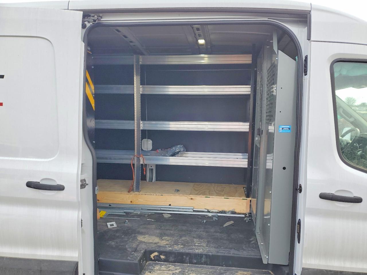 2025 FORD TRANSIT 250 UTILITY / SERVICE VAN photo 11