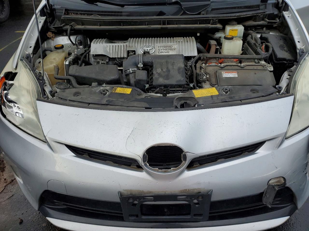 2013 TOYOTA PRIUS TWO photo 11