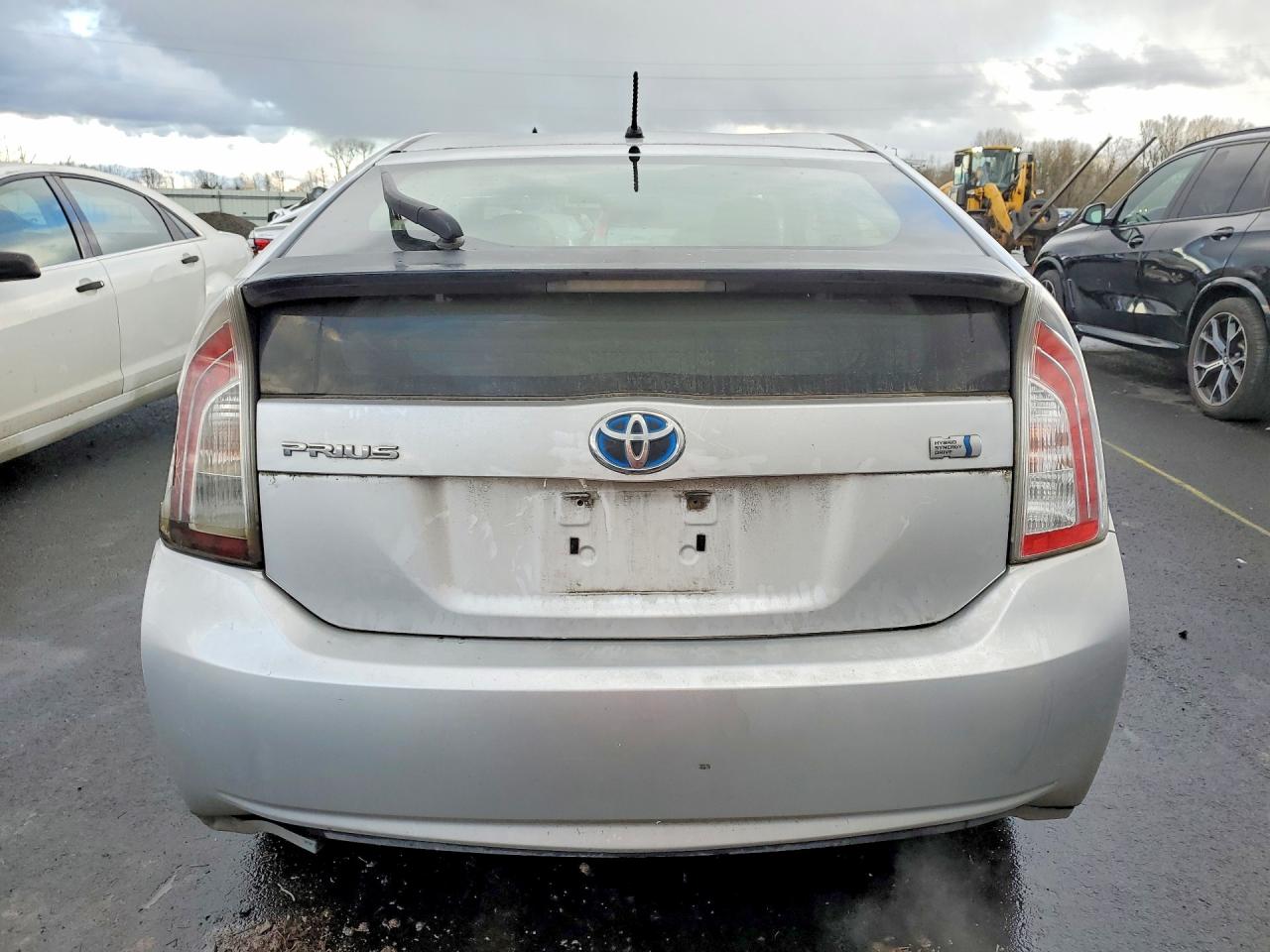 2013 TOYOTA PRIUS TWO photo 6