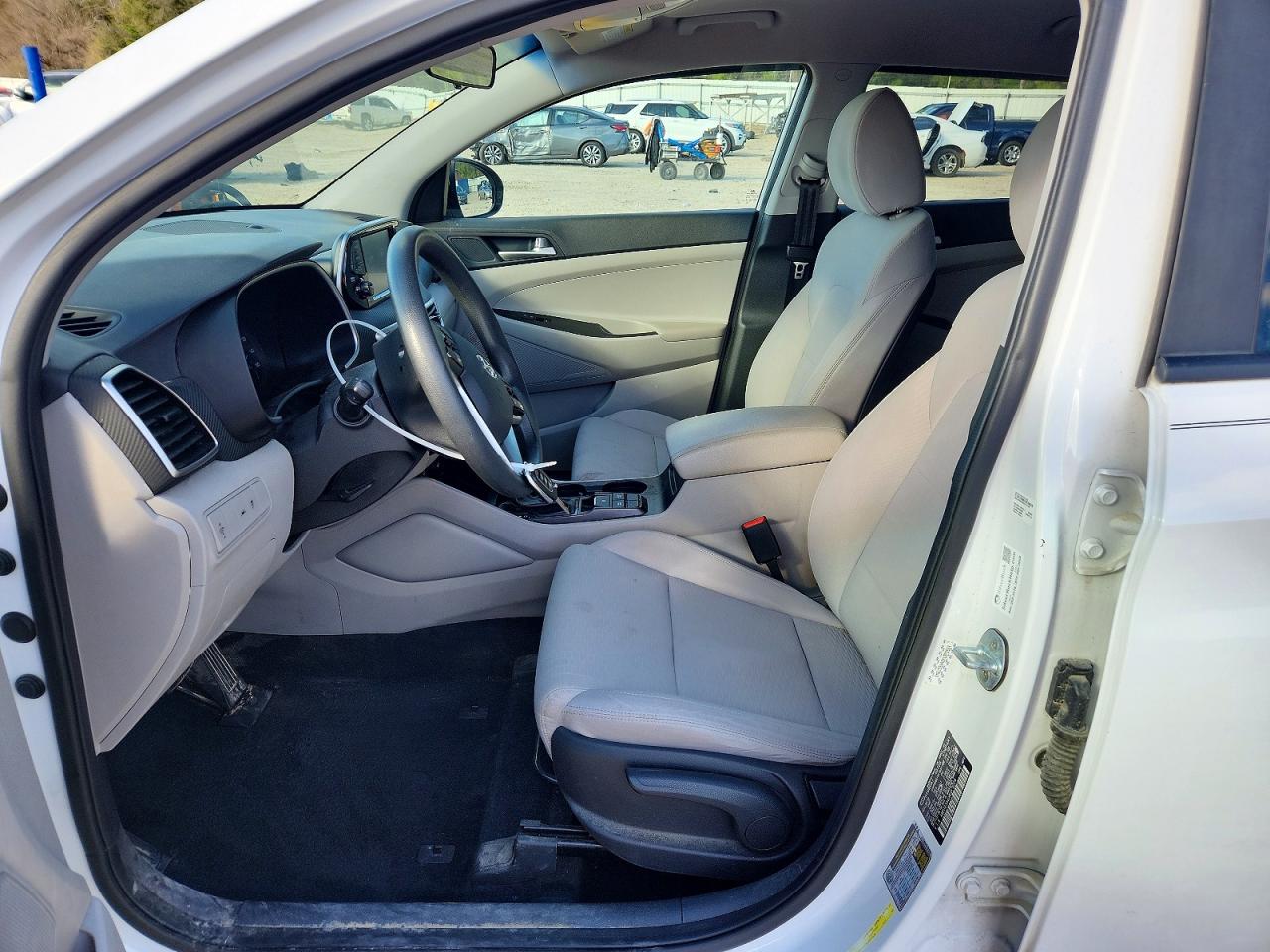 2019 HYUNDAI TUCSON SE photo 13