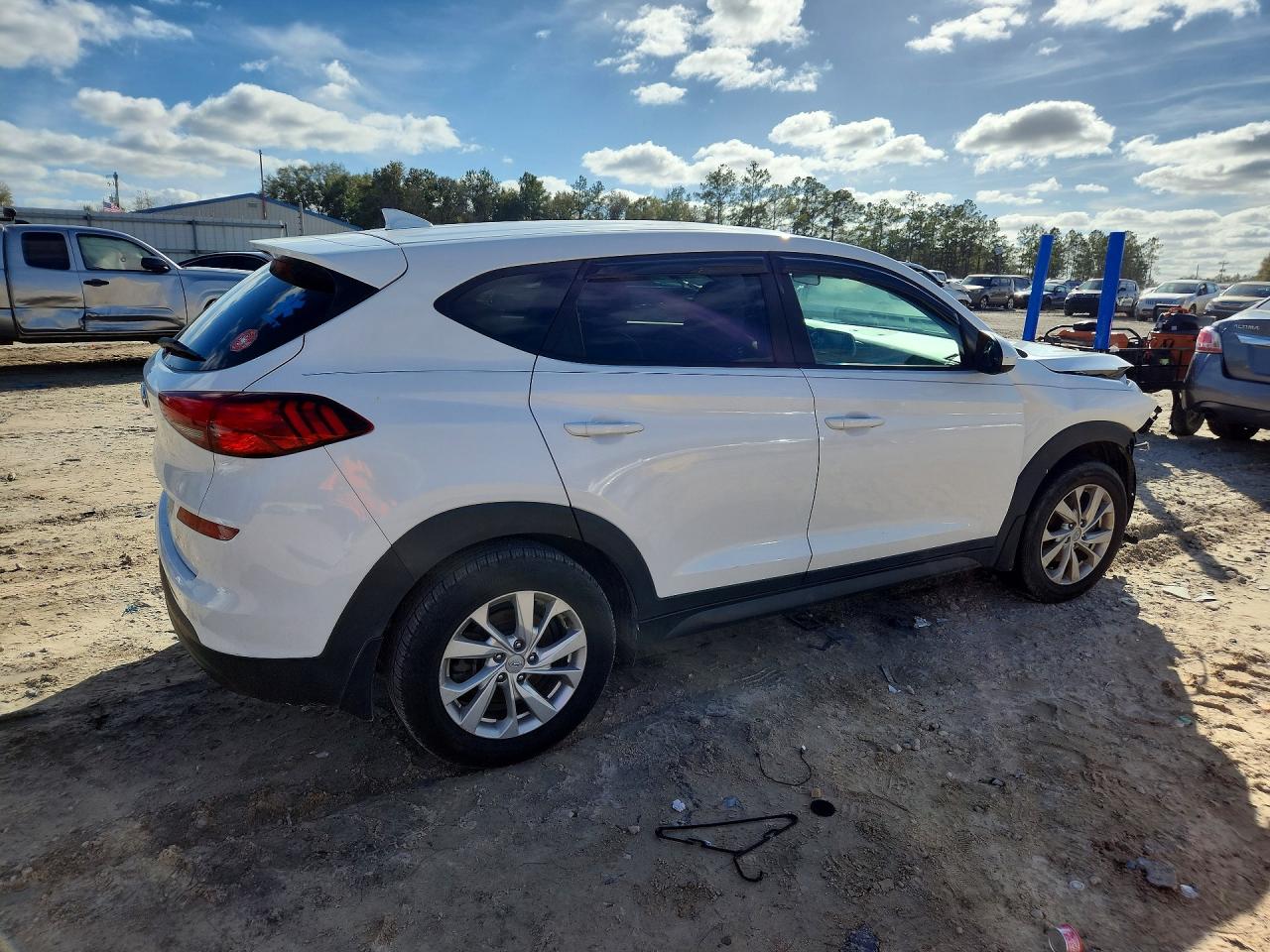 2019 HYUNDAI TUCSON SE photo 5
