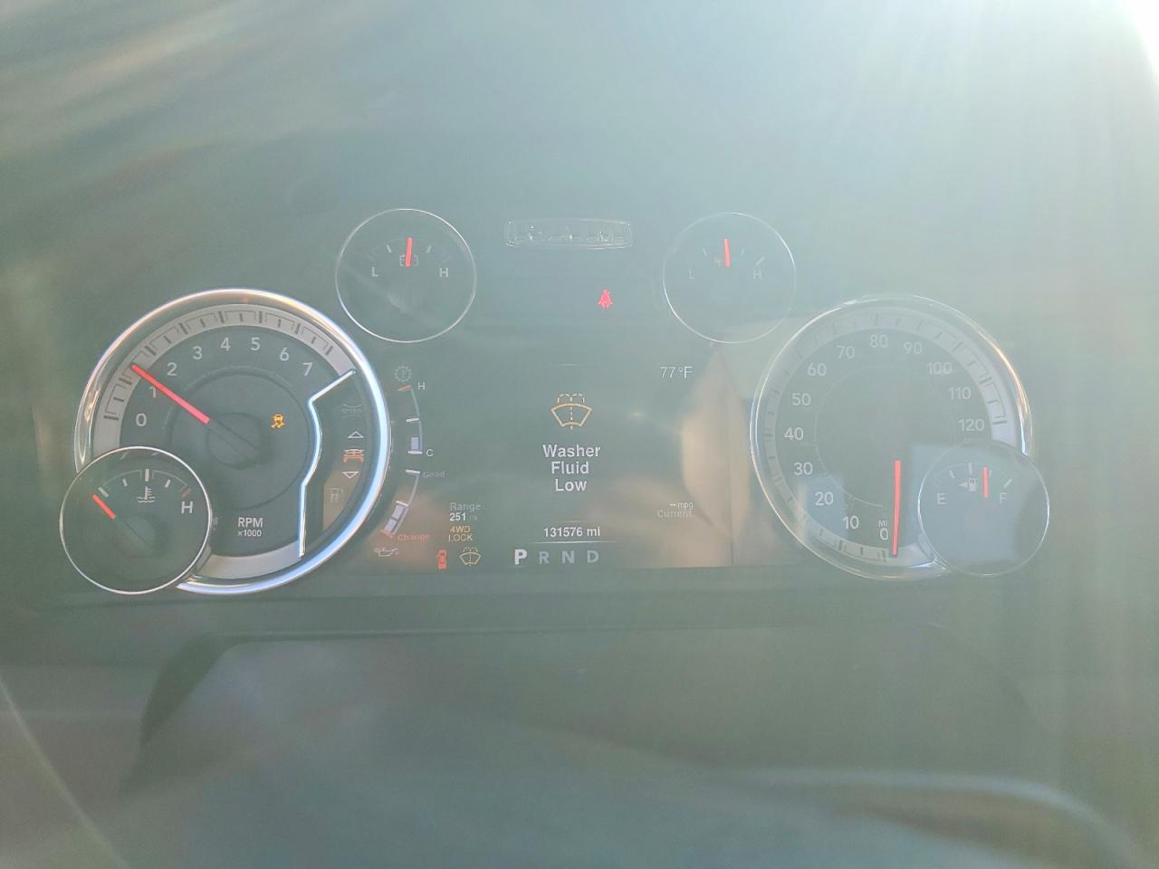 2016 RAM 1500 SLT photo 25
