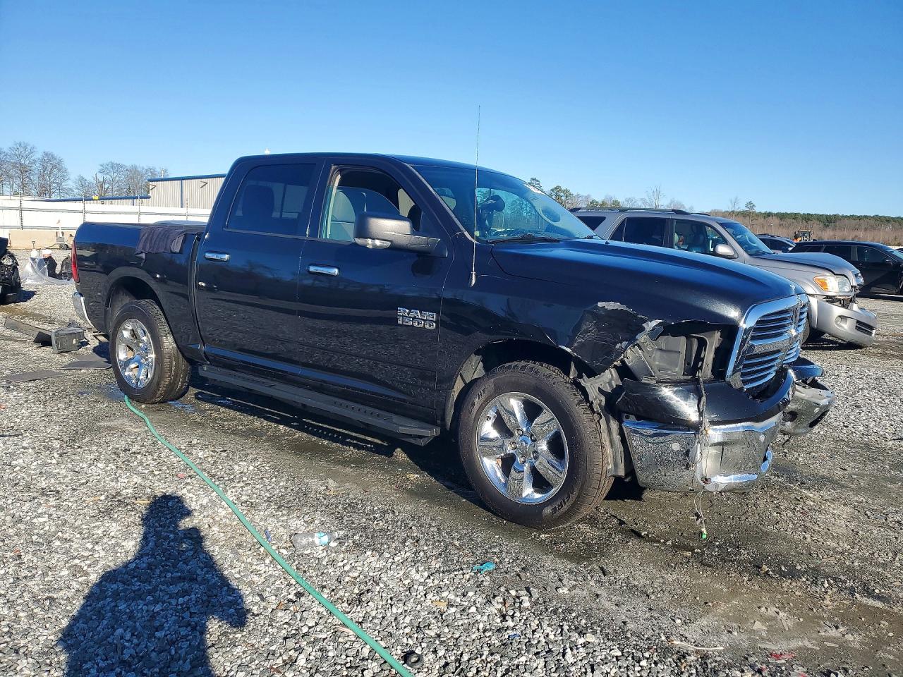 2016 RAM 1500 SLT photo 10