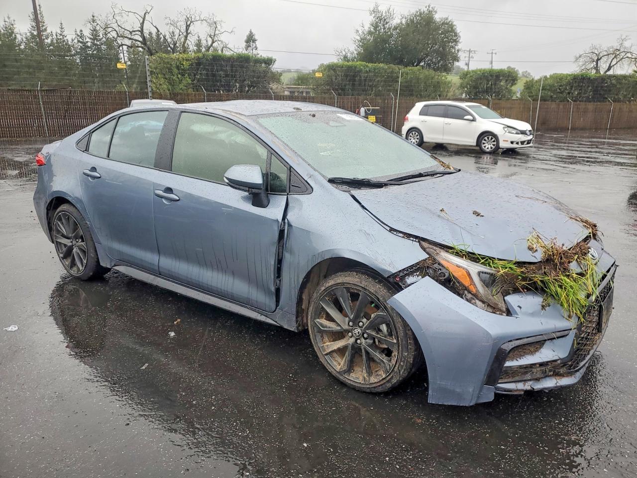 2023 TOYOTA COROLLA LE photo 4
