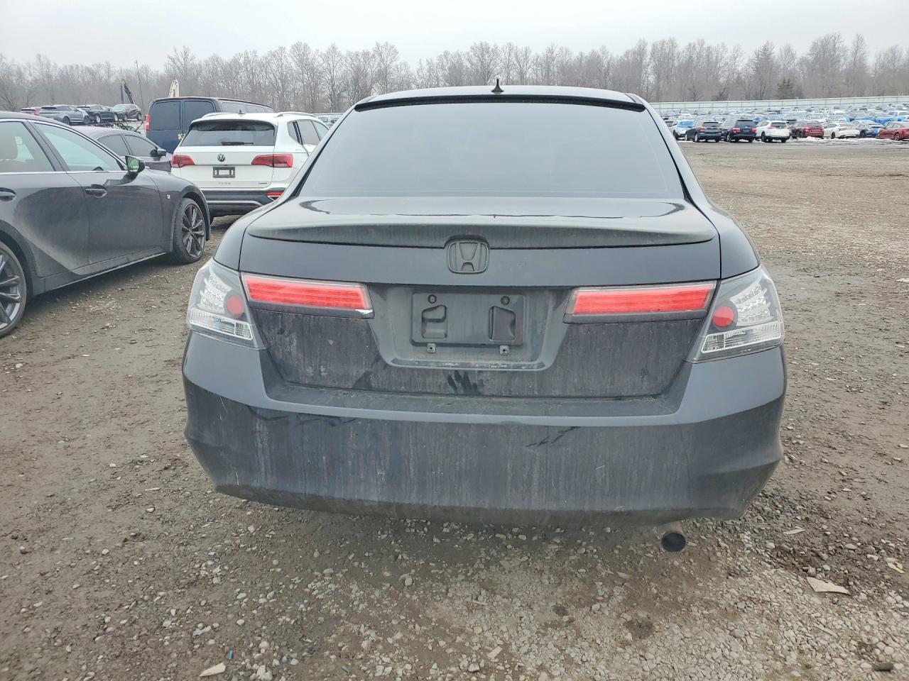 2012 HONDA ACCORD LX photo 16