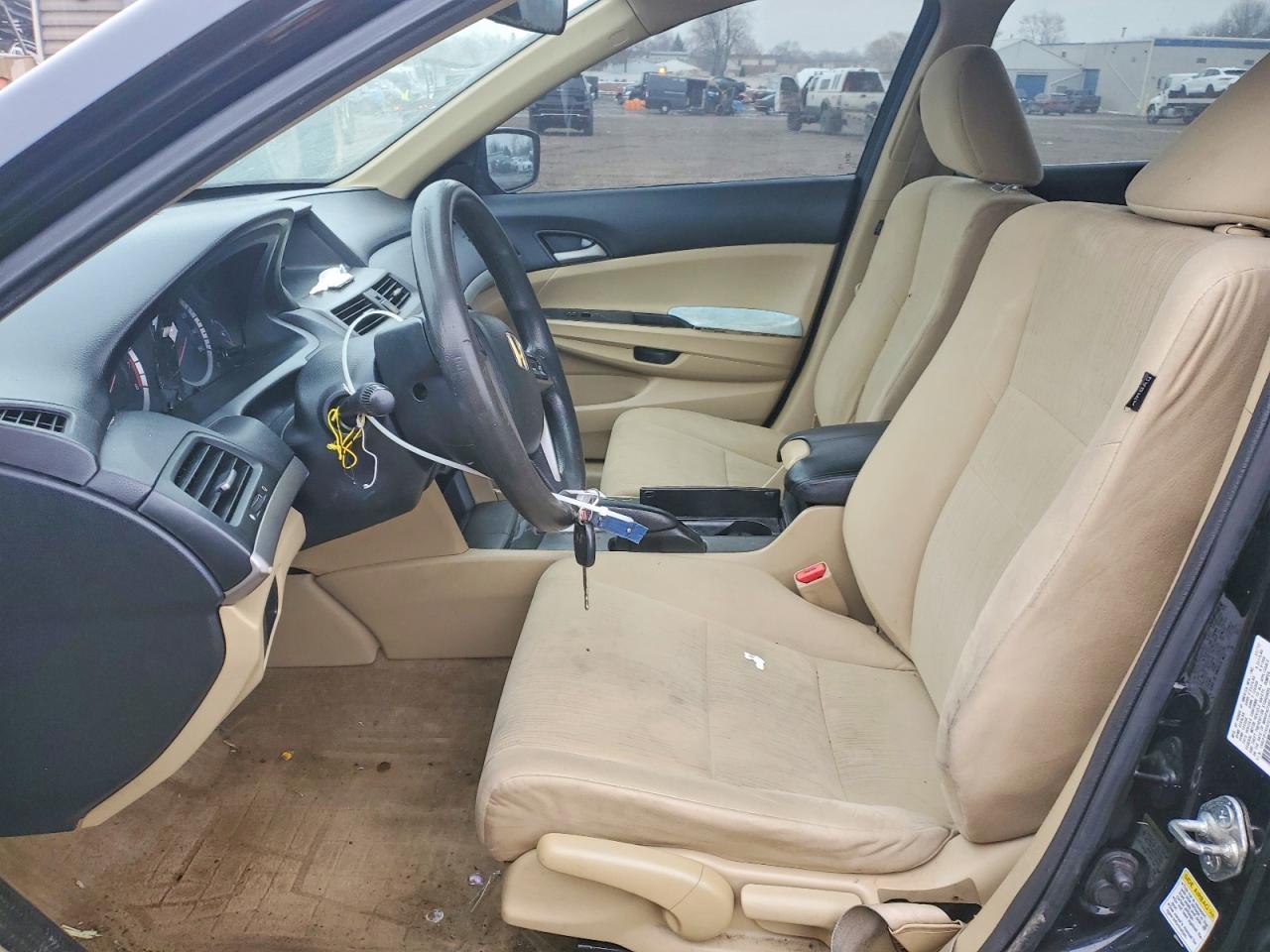 2012 HONDA ACCORD LX photo 19