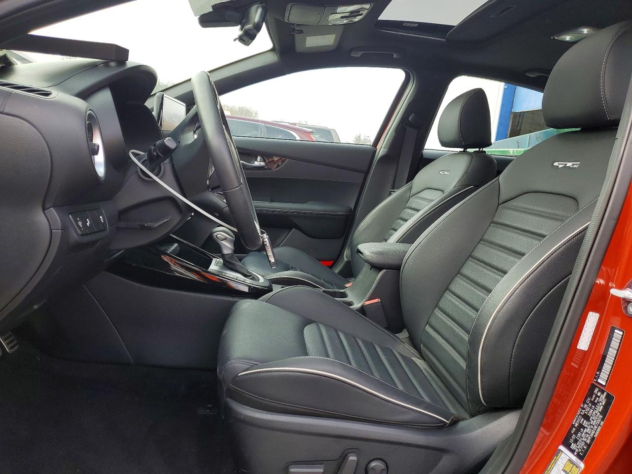 2024 KIA FORTE GT-LINE photo 19