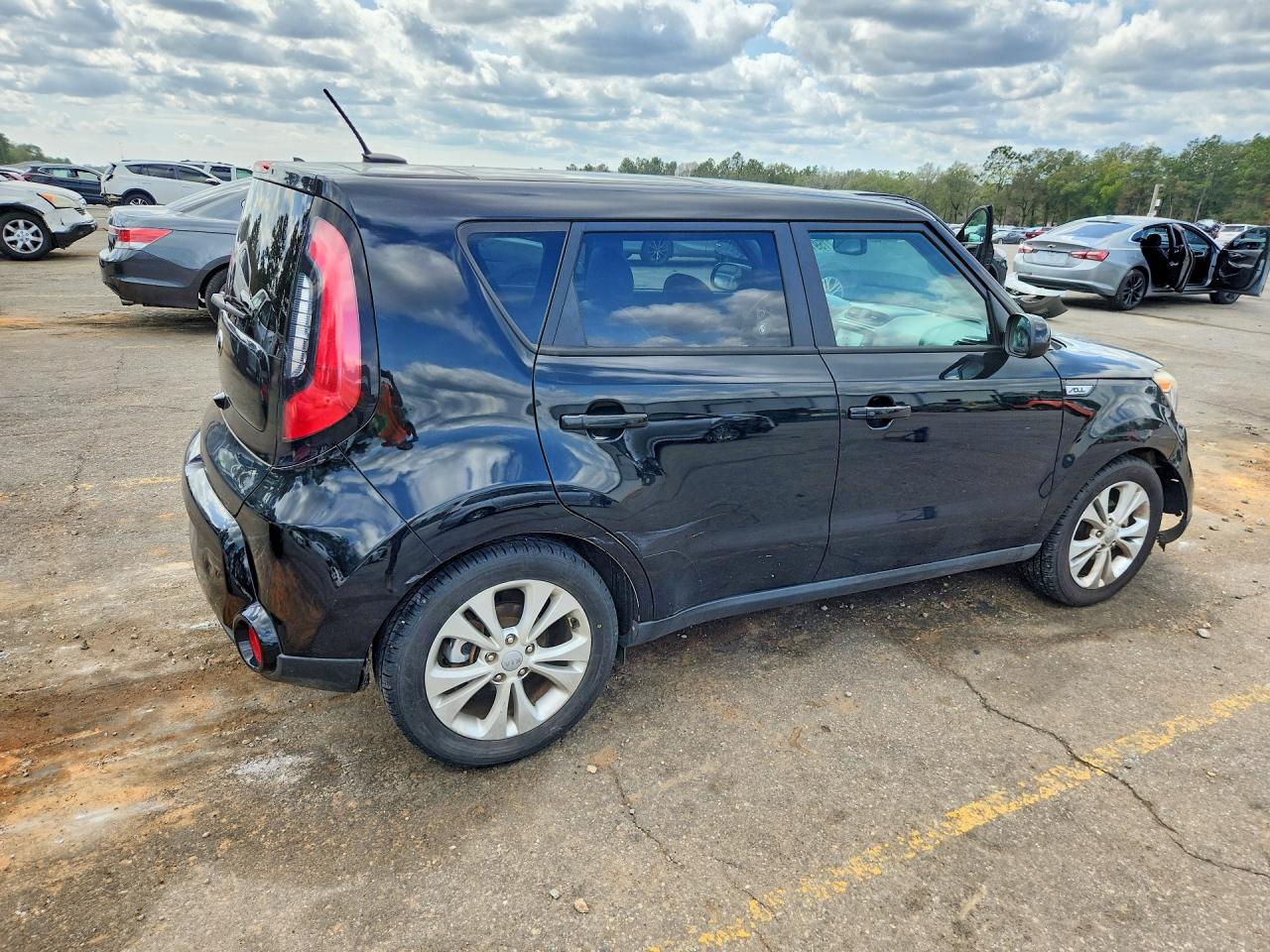 2016 KIA SOUL + photo 5