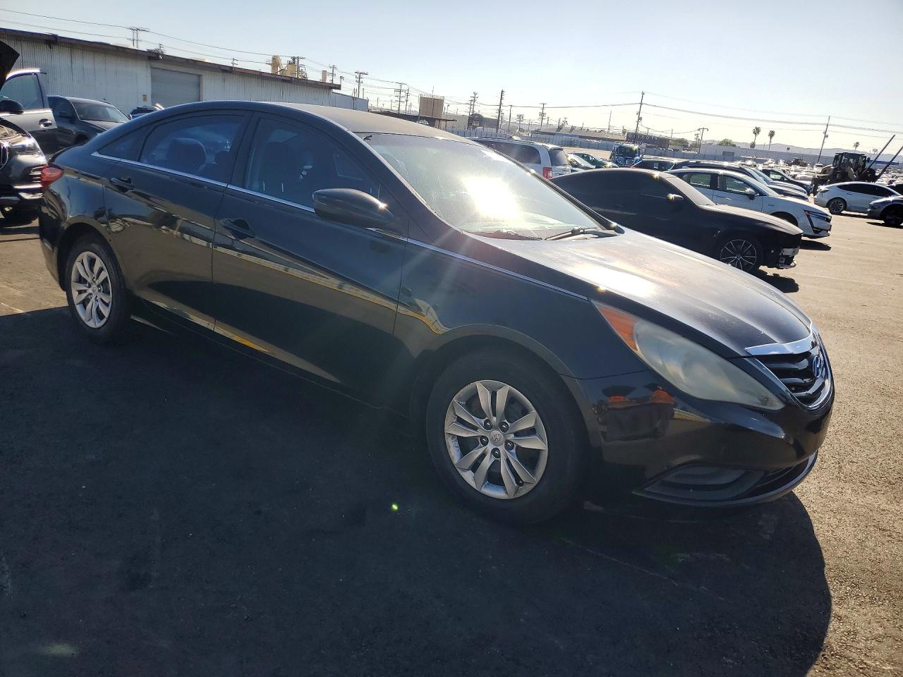 2012 HYUNDAI SONATA GLS photo 4