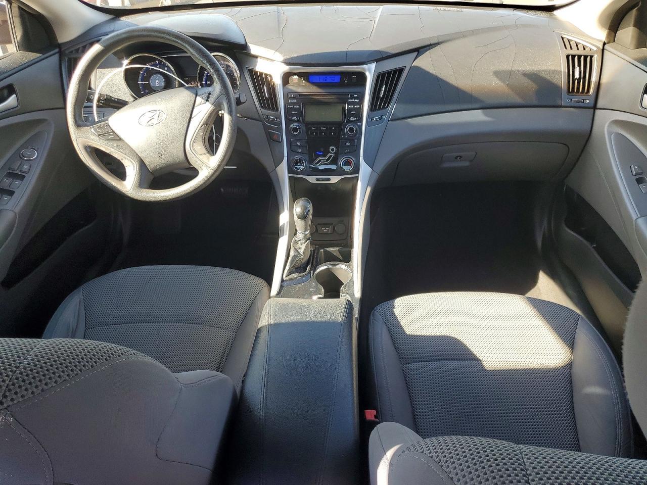 2012 HYUNDAI SONATA GLS photo 8