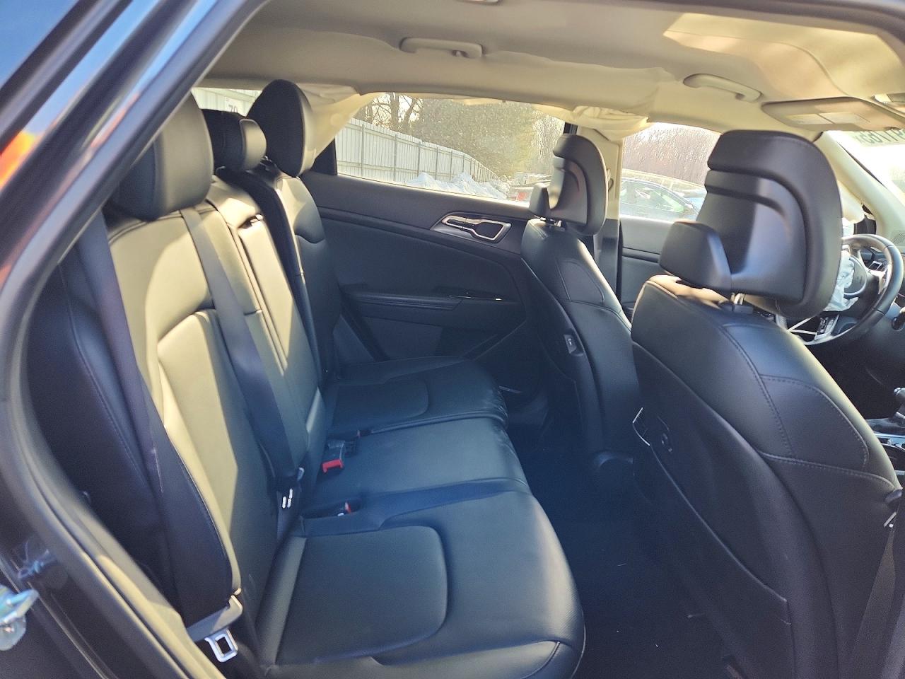 2023 KIA SPORTAGE EX photo 10