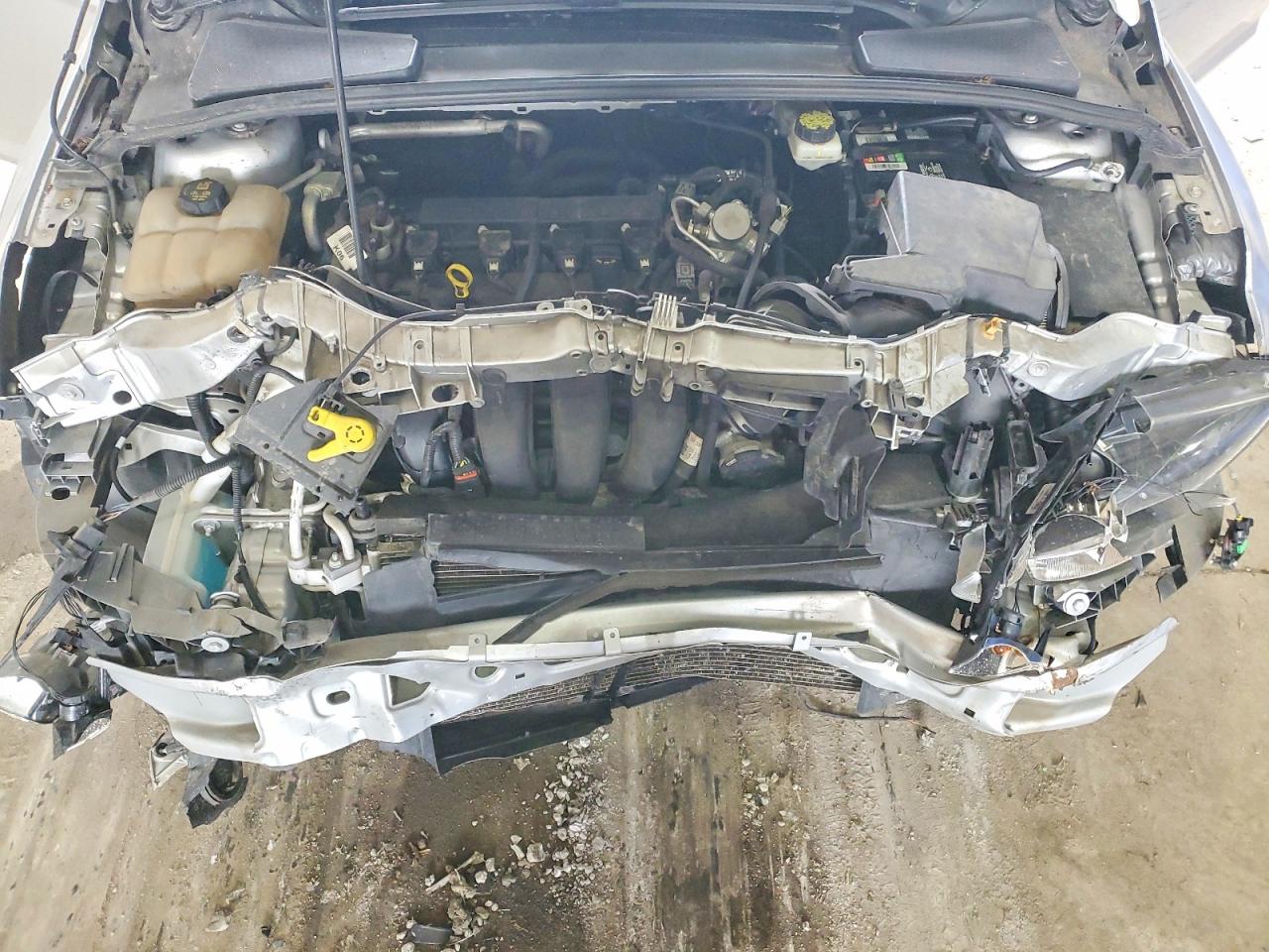2017 FORD FOCUS SE photo 11