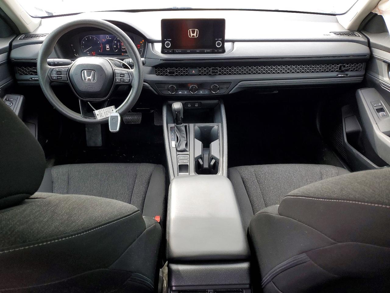 2025 HONDA ACCORD LX photo 15