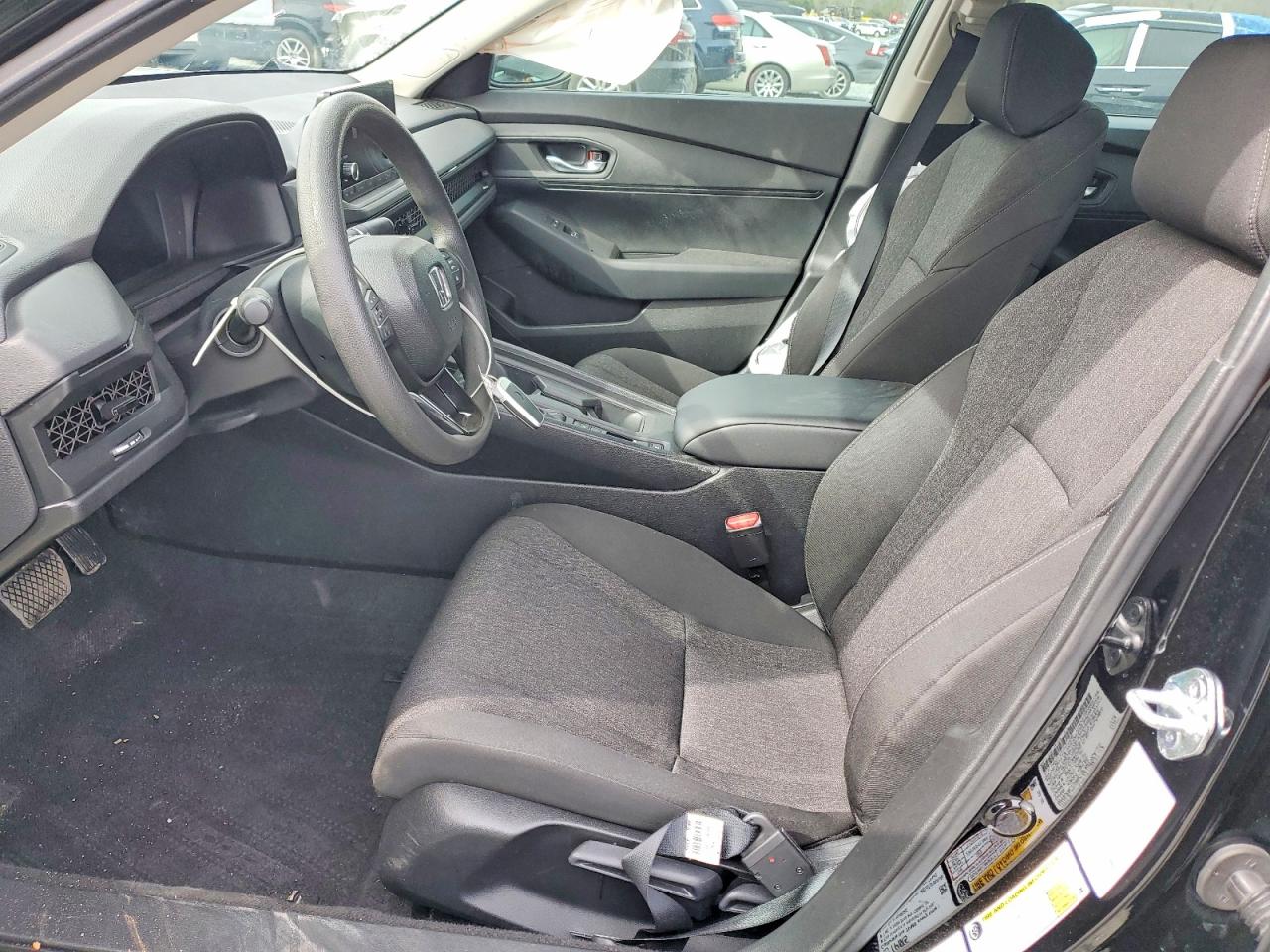2025 HONDA ACCORD LX photo 13