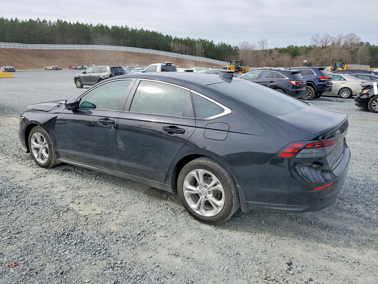2025 HONDA ACCORD LX photo 3