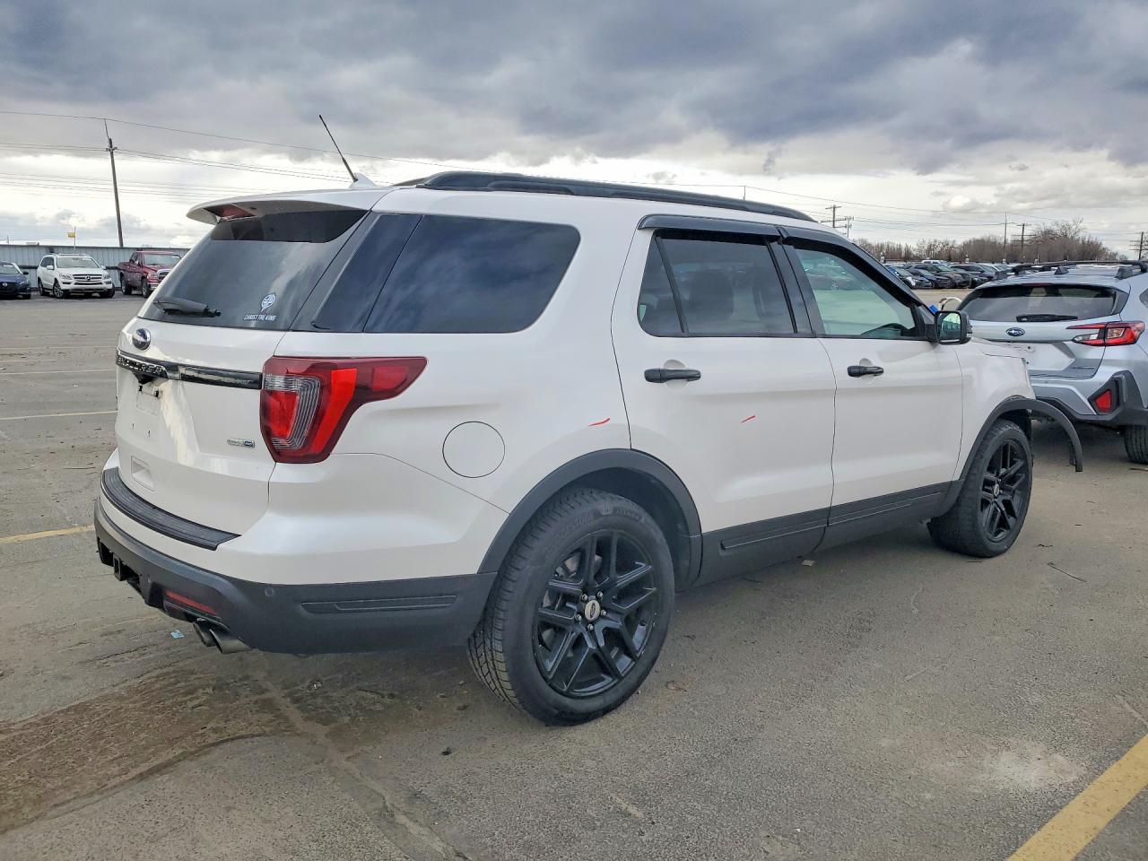 2018 FORD EXPLORER SPORT photo 3
